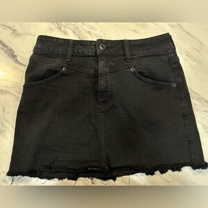 American Eagle Black Denim Skirt size 8